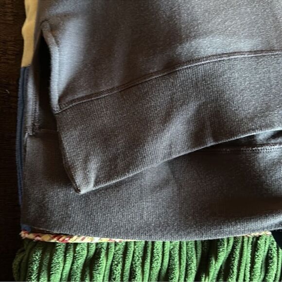 Athleta Coaster Luxe Sweatshirt Shal SP - Picture 2 of 5